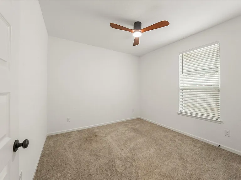 7420 Caprock Canyon Ln — Photo 16
