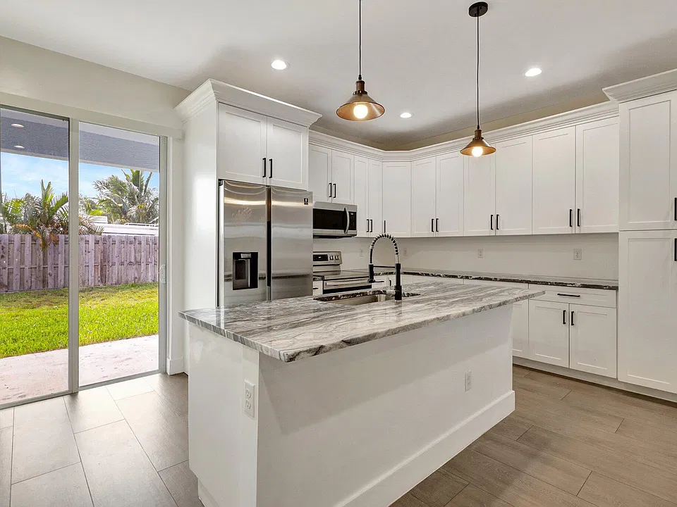 66 Marguerita Dr