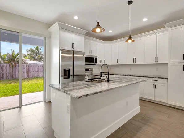 66 Marguerita Dr, West Palm Beach, FL 33415