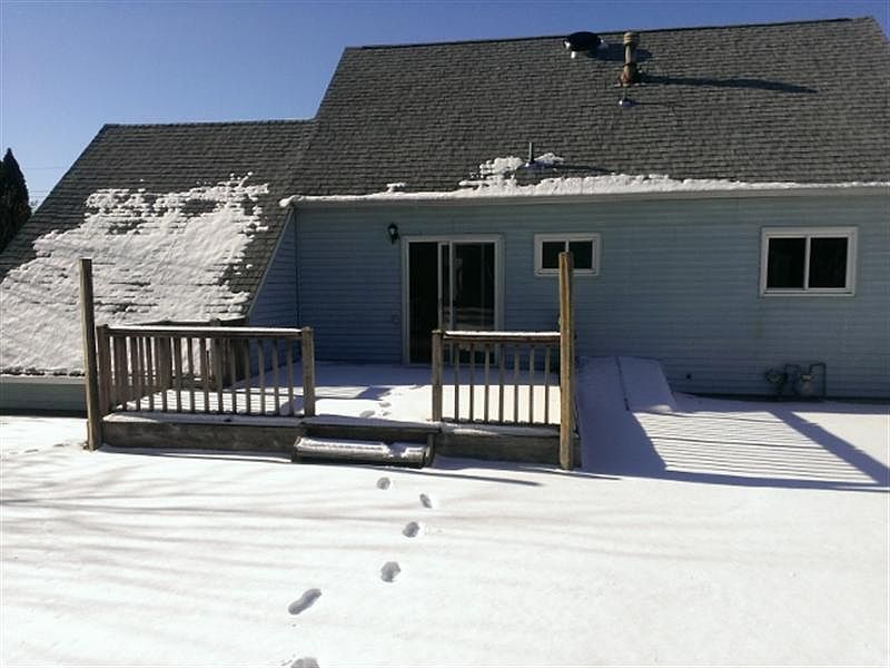 2nd image of 37 Mac Knight Dr