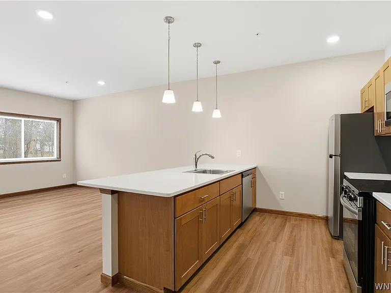 1130 Orchard Park Rd — Photo 6