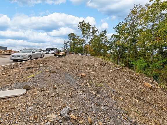 4th image of 129 Reedmont Way Lot 129