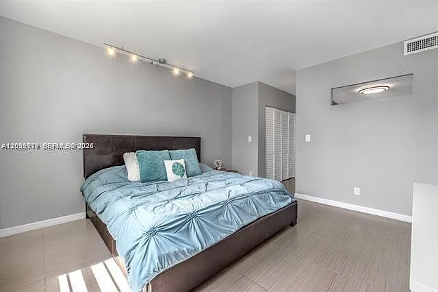 19390 Collins Ave #702 — Photo 17