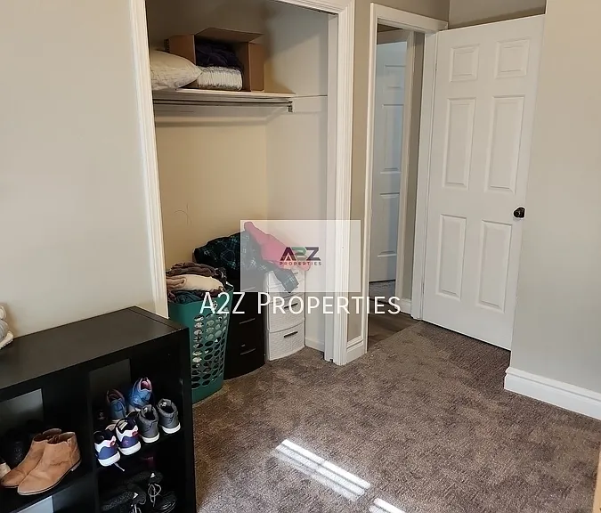 757 E 800 N — Photo 25