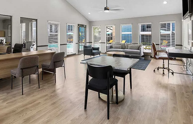 Chelsea Creek Apartment Homes — Photo 13