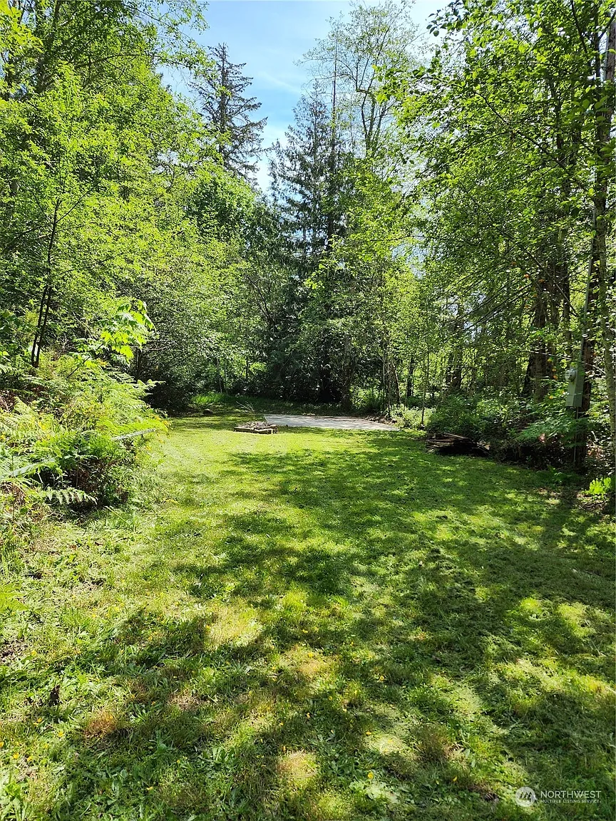 20 30 E Lakeshore Drive E photo 1