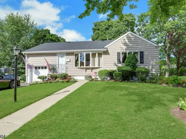 39-21 Knott Ter, Fair Lawn, NJ 07410