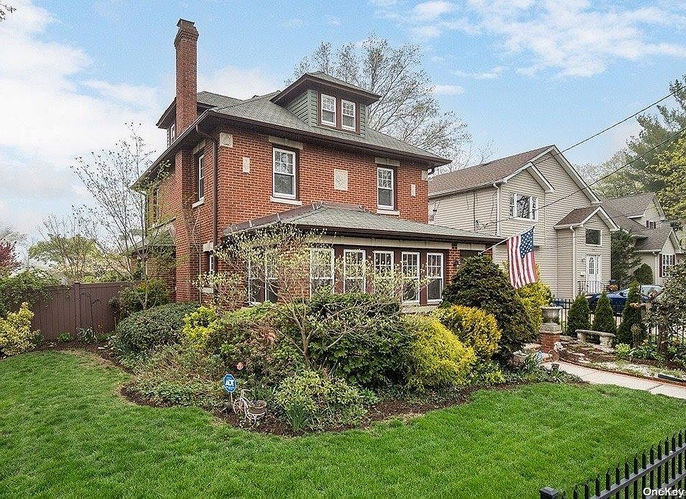 1st image of 221 Linden Avenue