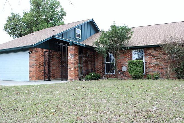 1st image of 120 S Bluebonnet Dr
