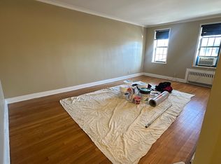 21946 93rd Ave APT 2B, Queens Village, NY 11428