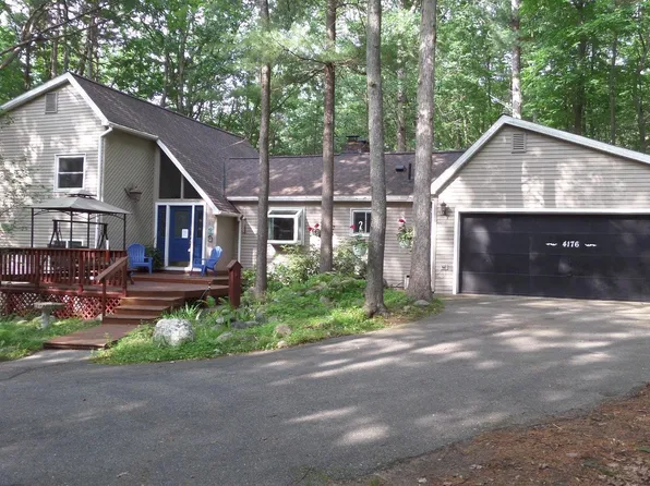4176 Circle View Dr, Williamsburg, MI 49690