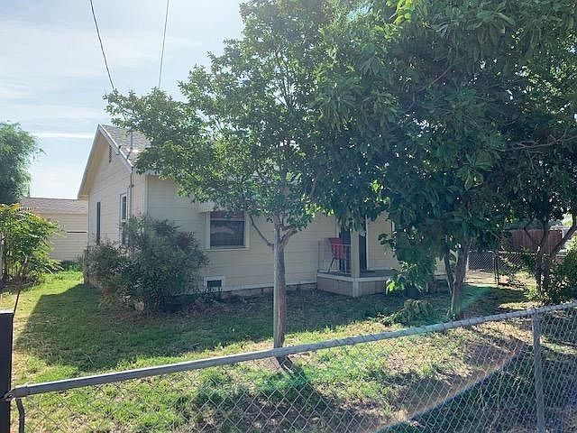 2nd image of 146 S Del Mar Ave