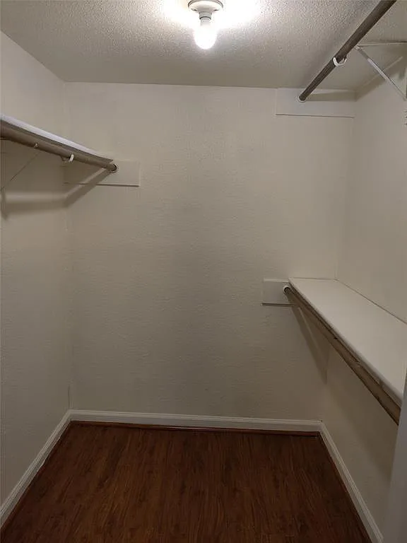 2 bed, 2.0 bath, 1094 sqft, $1,250 — Photo 2