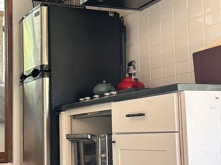 401 Redwood St — Photo 10