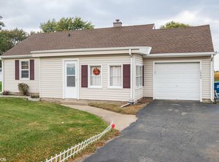 1347 Armour Rd, Bourbonnais, IL 60914