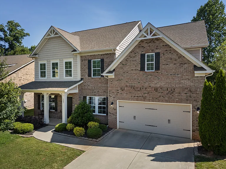 167 Alexandria Dr — Photo 1