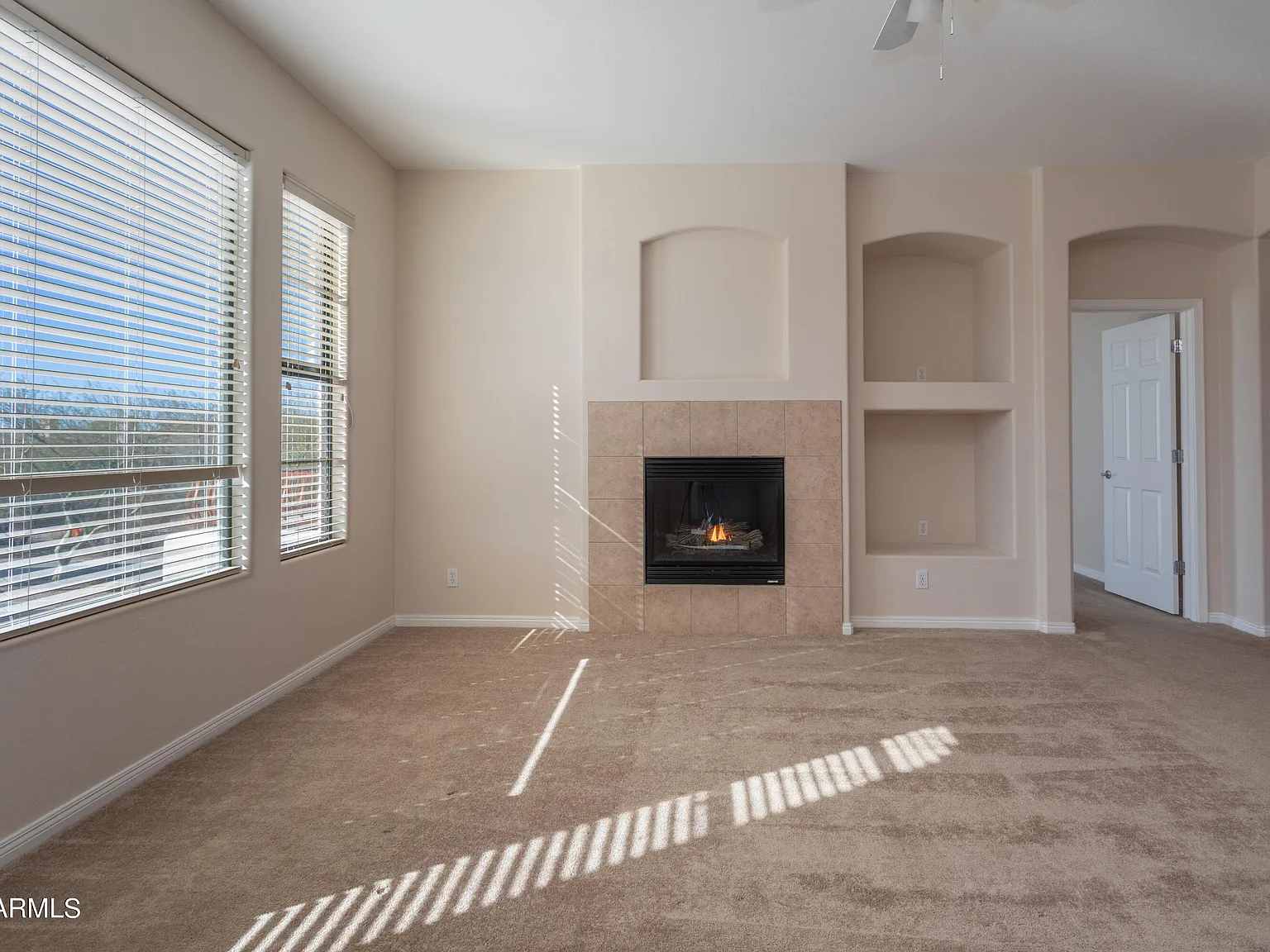 2 bed, 2.0 bath, 1323 sqft, $2,500 — Photo 4