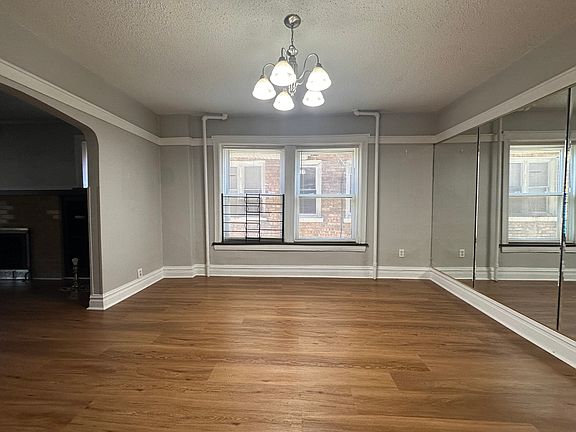 4th image of 10226 S Rhodes Ave #2