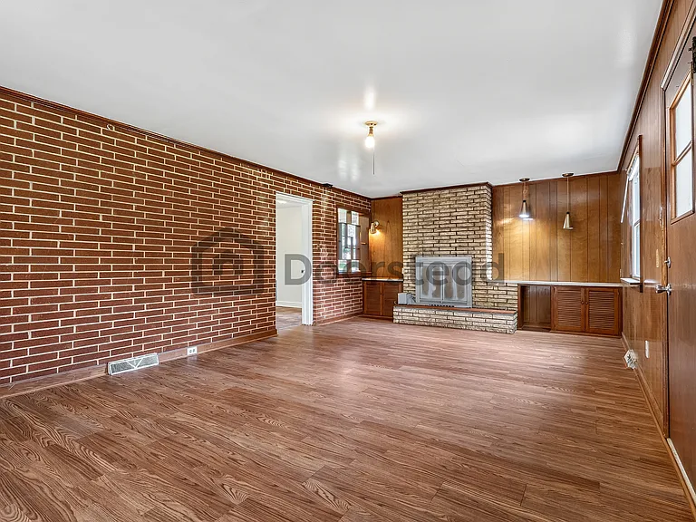 1217 Forestdale Dr — Photo 22