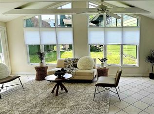 6916 Hopkins Rd, Urbandale, IA 50322