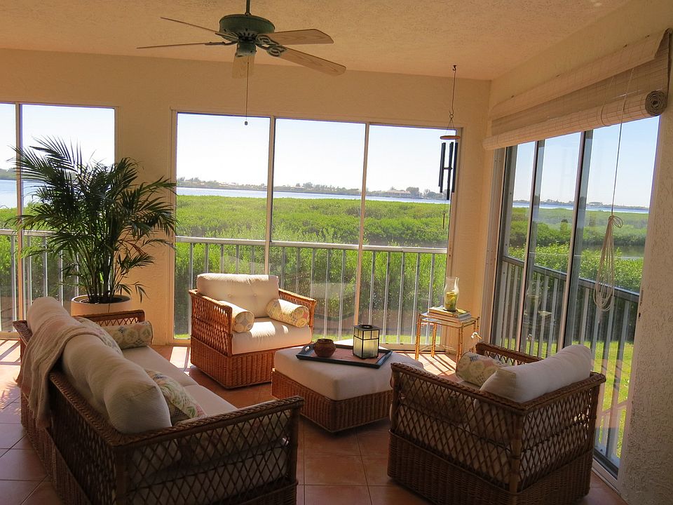 Lanai facing southwest