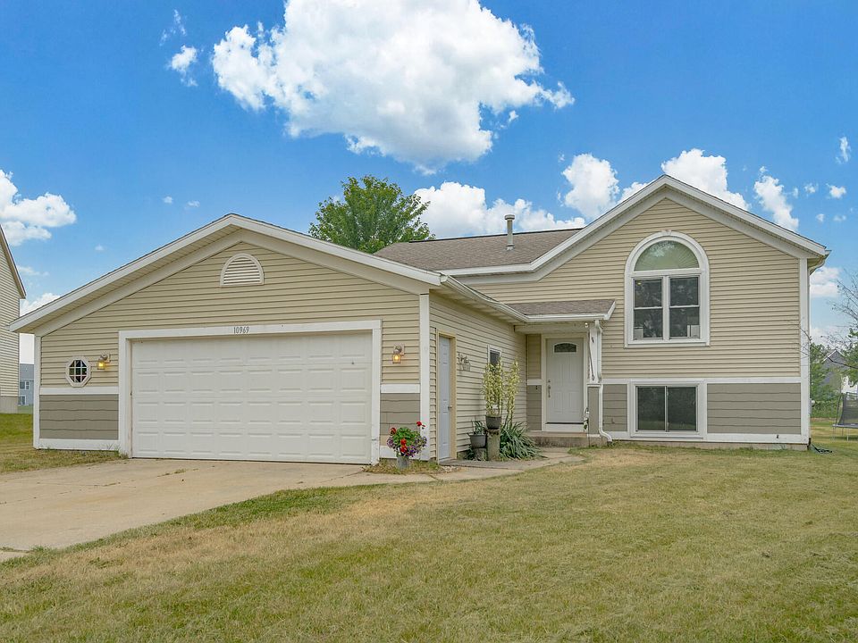 1st image of 10969 Summerlin Ct