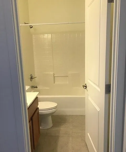 1635 Entrada Dr — Photo 4