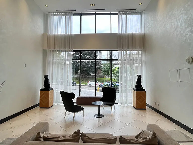 255 Bay St #212 — Photo 3