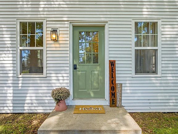 5th image of 43832 Ginger Ave