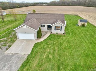 8334 N Bray Rd, Mount Morris, MI 48458