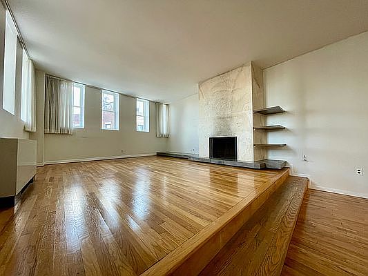 2nd image of 9 Barrow St APT 8E