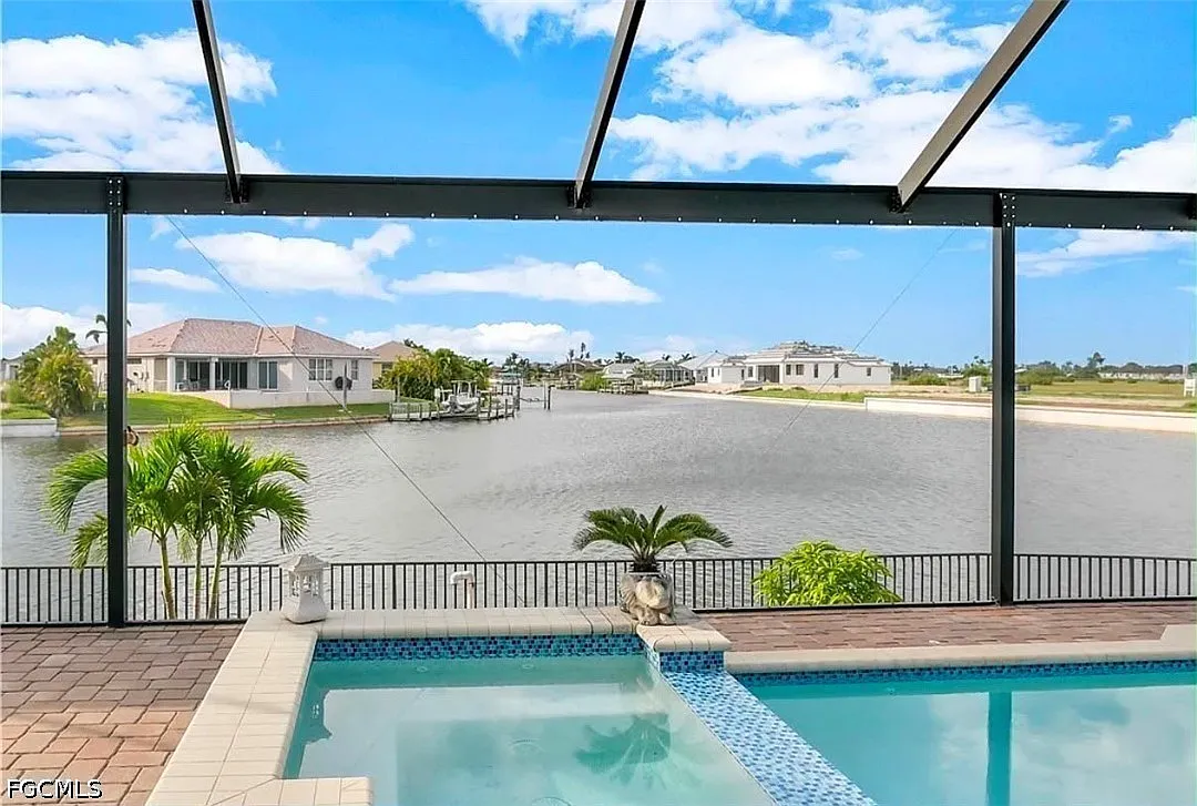 4 bed, 3.0 bath, 2403 sqft, $5,000 — Photo 3