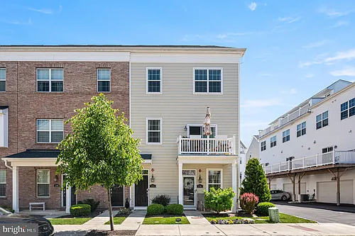 136 Alexandria St #B Photo 1