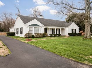 5310 Hempstead Rd, Indian Hills, KY 40207