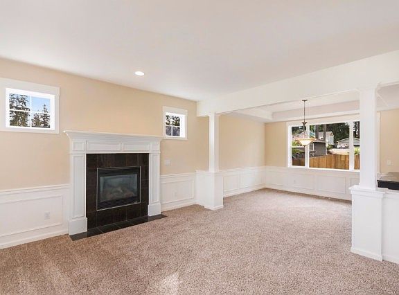 5th image of 5604 178th Pl SW