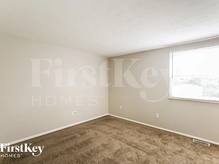 8041 E 34th St — Photo 16