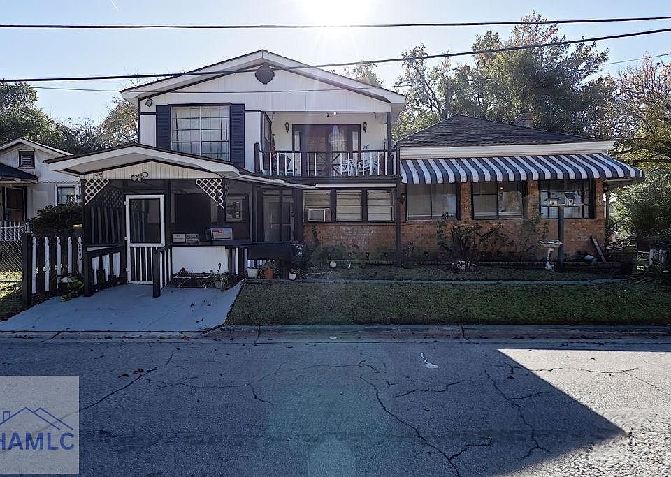 1st image of 645 E 31st St