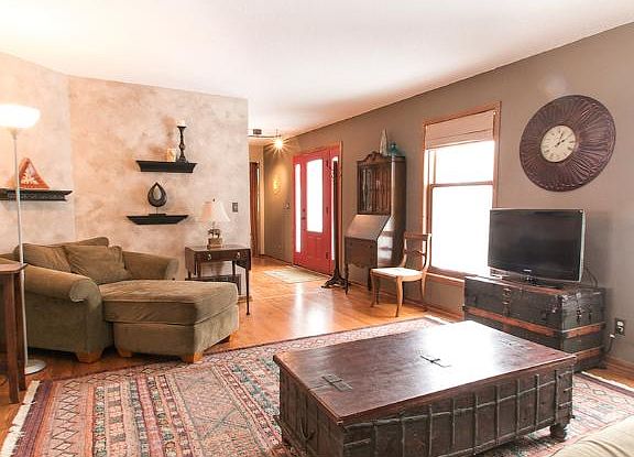 5th image of 3225 Churchill Ct