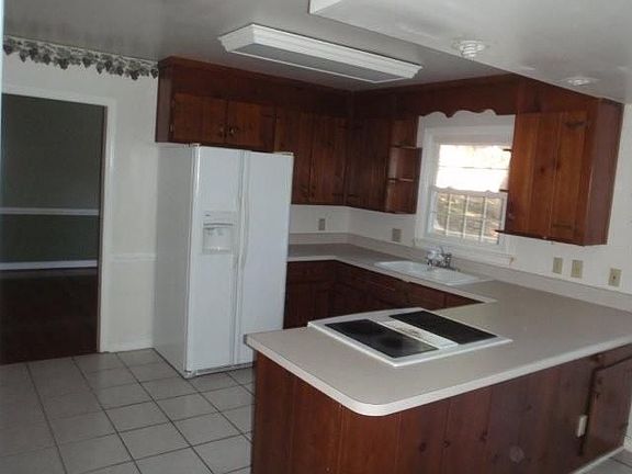 2nd image of 1014 Isabella Dr