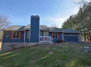 2 Snapfinger Dr, Weaverville, NC 28787