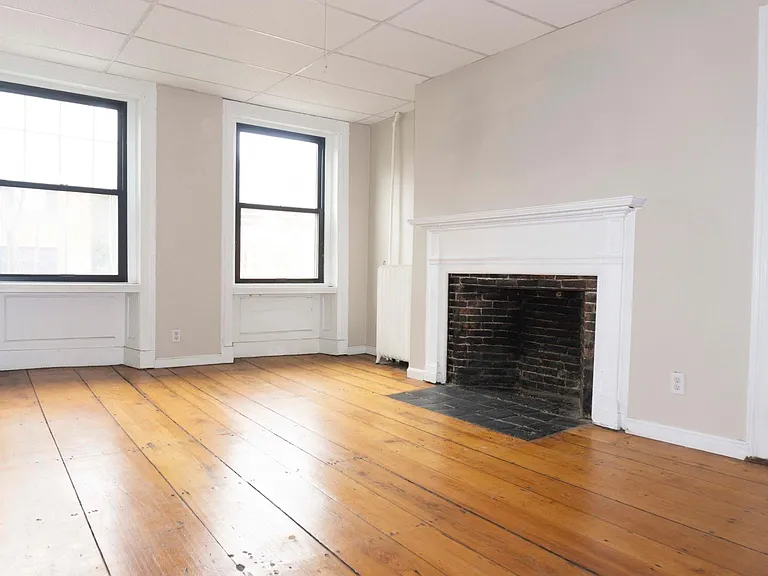 147 Charles St #2 — Photo 11