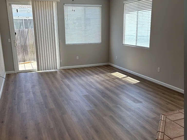3048 Torland St — Photo 2