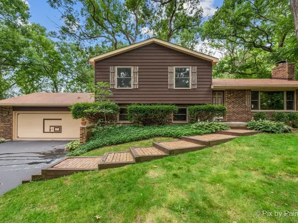 3919 S Tamarack Trl, Crystal Lake, IL 60012