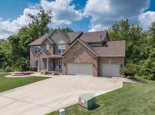 19 Westview Dr, Maryville, IL 62062