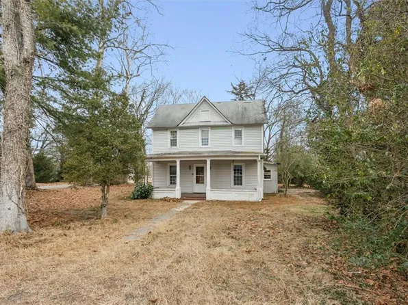 105 Peninsula St, Williamsburg, VA 23188