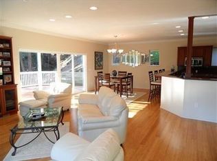 800 Lisa Ln, Ashland, OR 97520