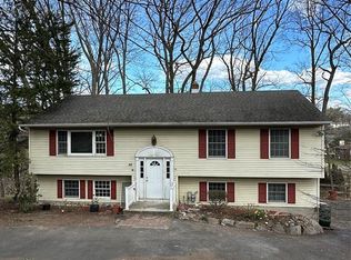 50 Thornton Dr, North Haledon, NJ 07508