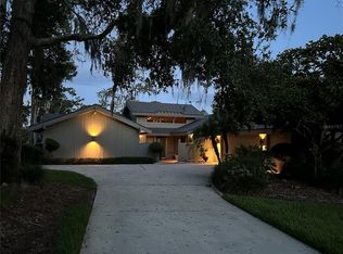 5434 Kemkerry Rd, Zephyrhills, FL 33543