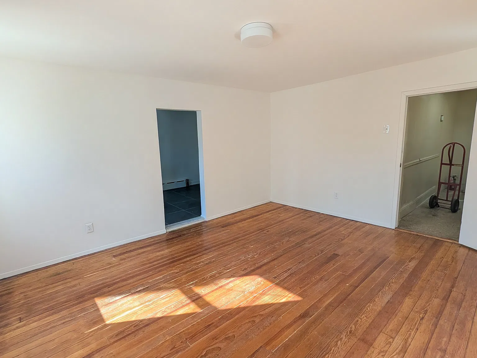 182 Jackson Street — Photo 2