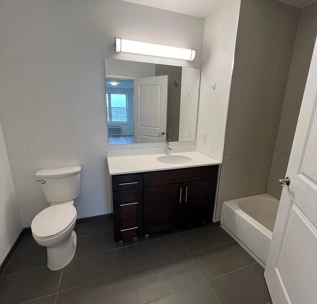 2 bed, $3,000 — Photo 2